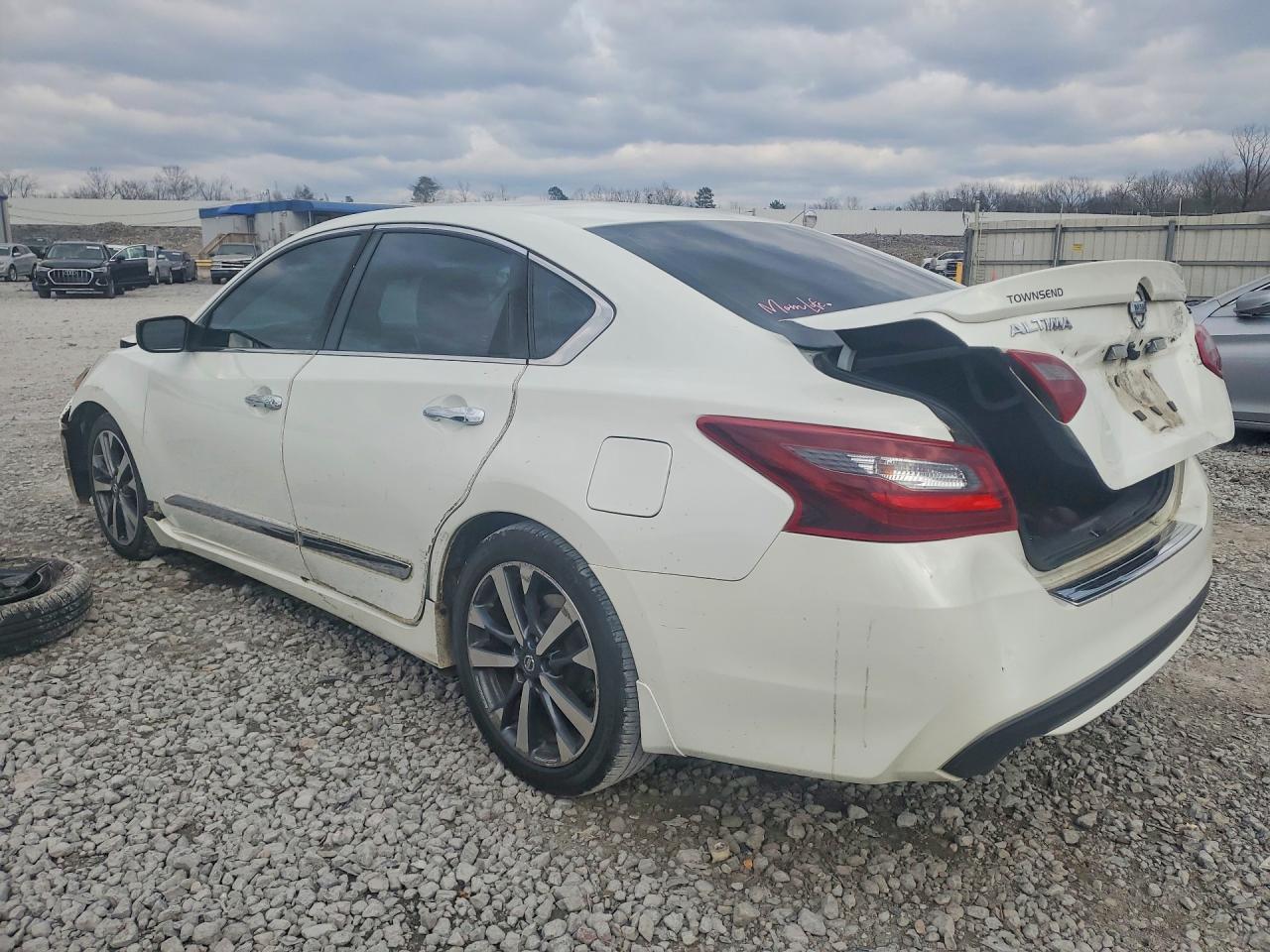 2017 Nissan Altima 2.5 - Фото 2