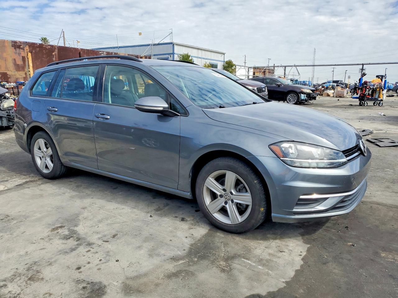 2018 Volkswagen Golf Sportwagen S - Фото 4
