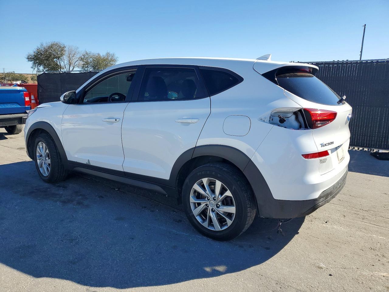 2020 Hyundai Tucson Se - Image 2