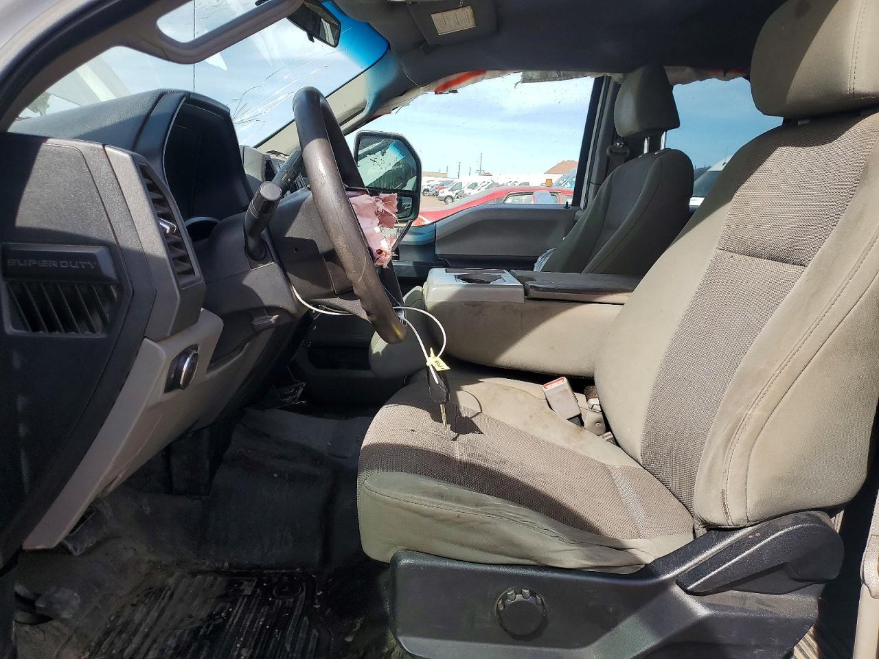 2017 Ford F250 Super Duty - Image 5