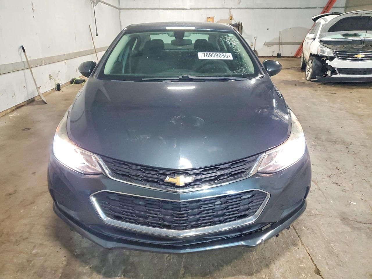 2018 Chevrolet Cruze Lt - Image 5