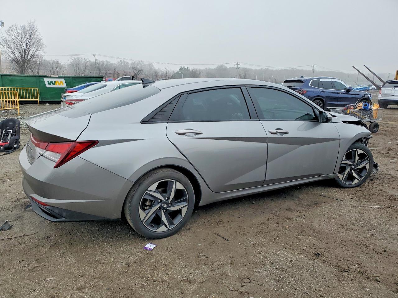 2023 Hyundai Elantra Sel - Фото 3