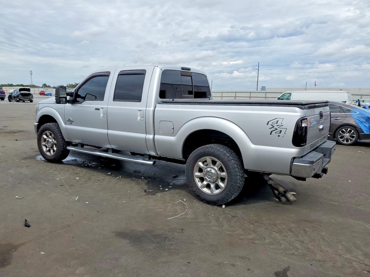 2015 Ford F250 Super Duty - Фото 2