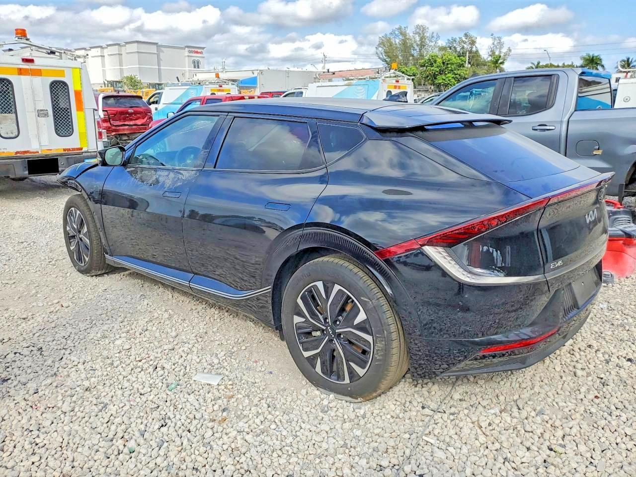 2024 Kia Ev6 Wind - Фото 2