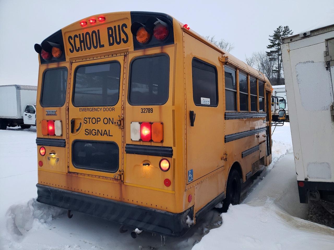 2014 Thomas Minotour G3500 - School Bus - Image 4