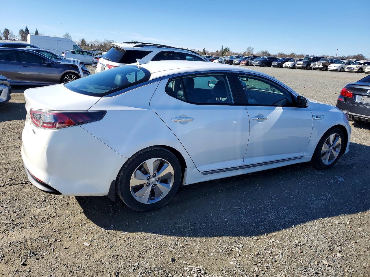 2016 Kia Optima Hybrid - Image 3