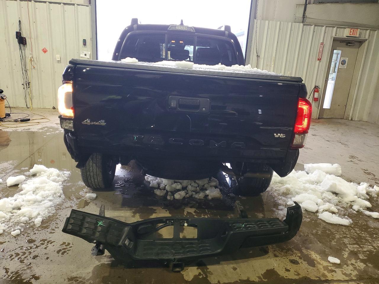 2022 Toyota Tacoma Double Cab - Image 6