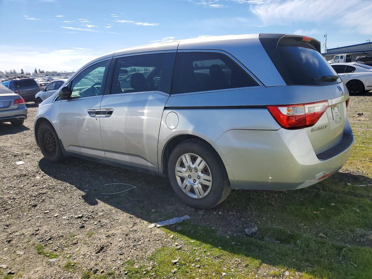 2011 Honda Odyssey Lx - Фото 2