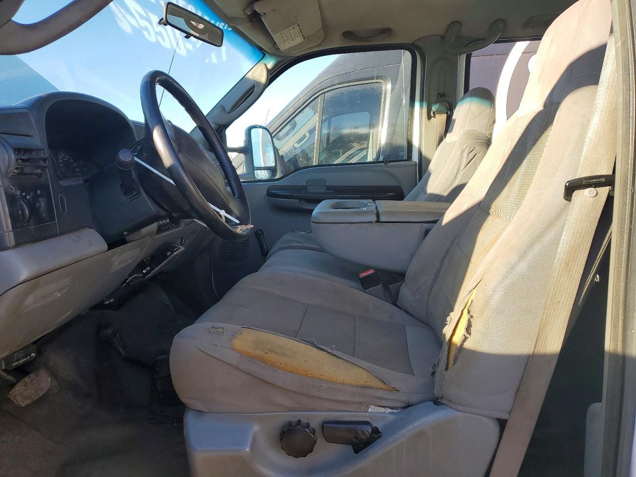 2006 Ford F450 Super Duty Flatbed Truck - Фото 7