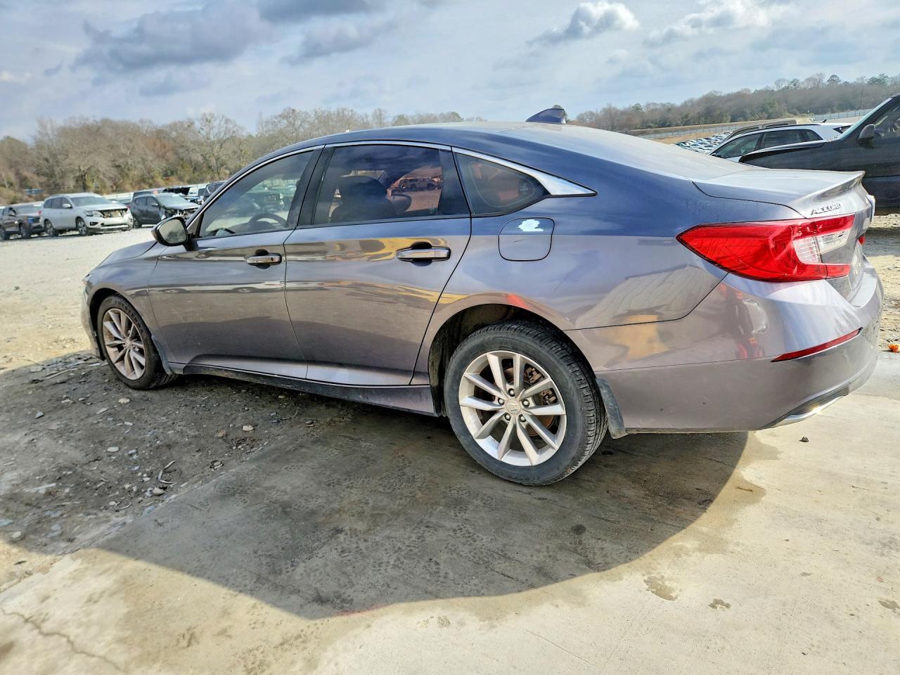 2021 Honda Accord Lx - Фото 2