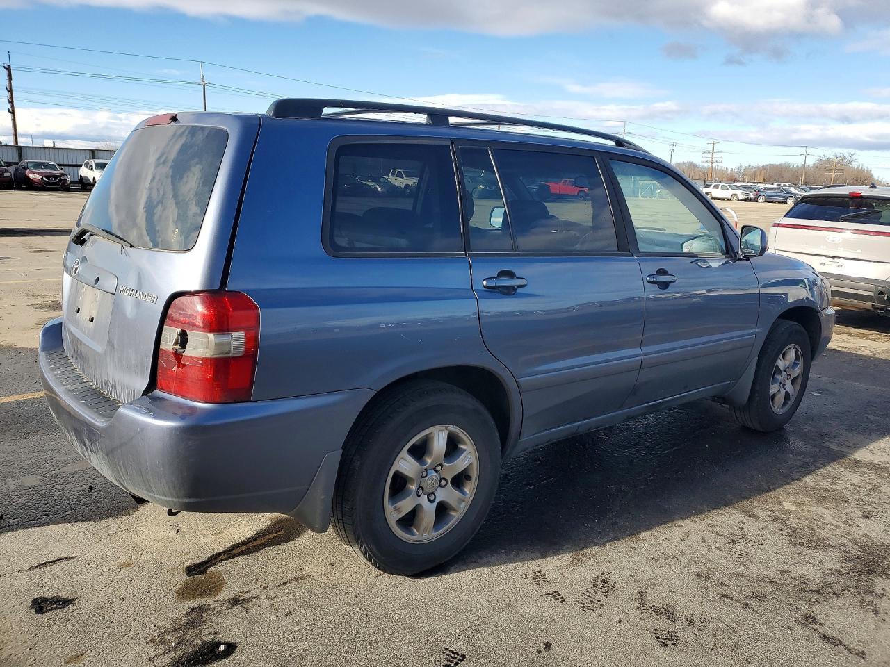 2005 Toyota Highlander Limited - Image 3