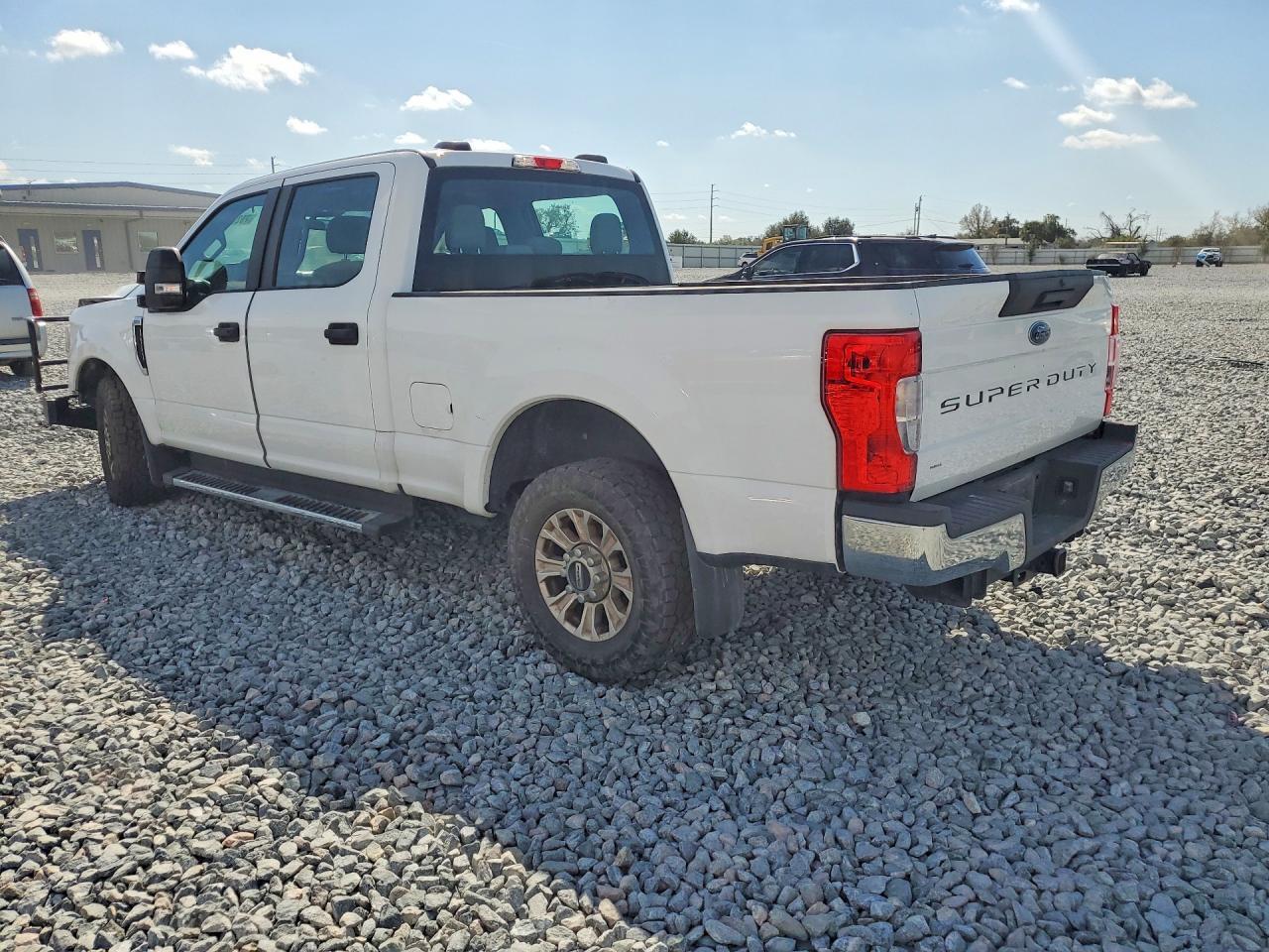 2020 Ford F250 Super Duty - Фото 2