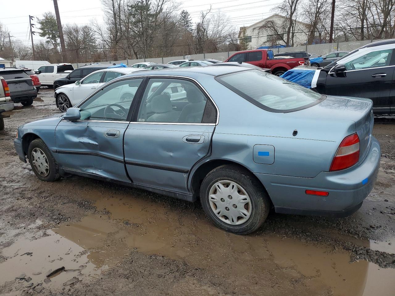 1995 Honda Accord Lx - Image 2