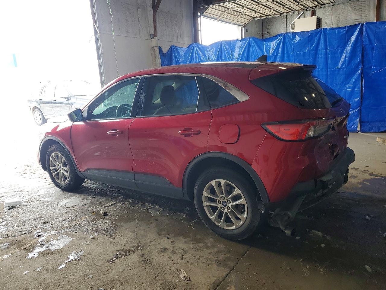 2020 Ford Escape Se - Фото 2
