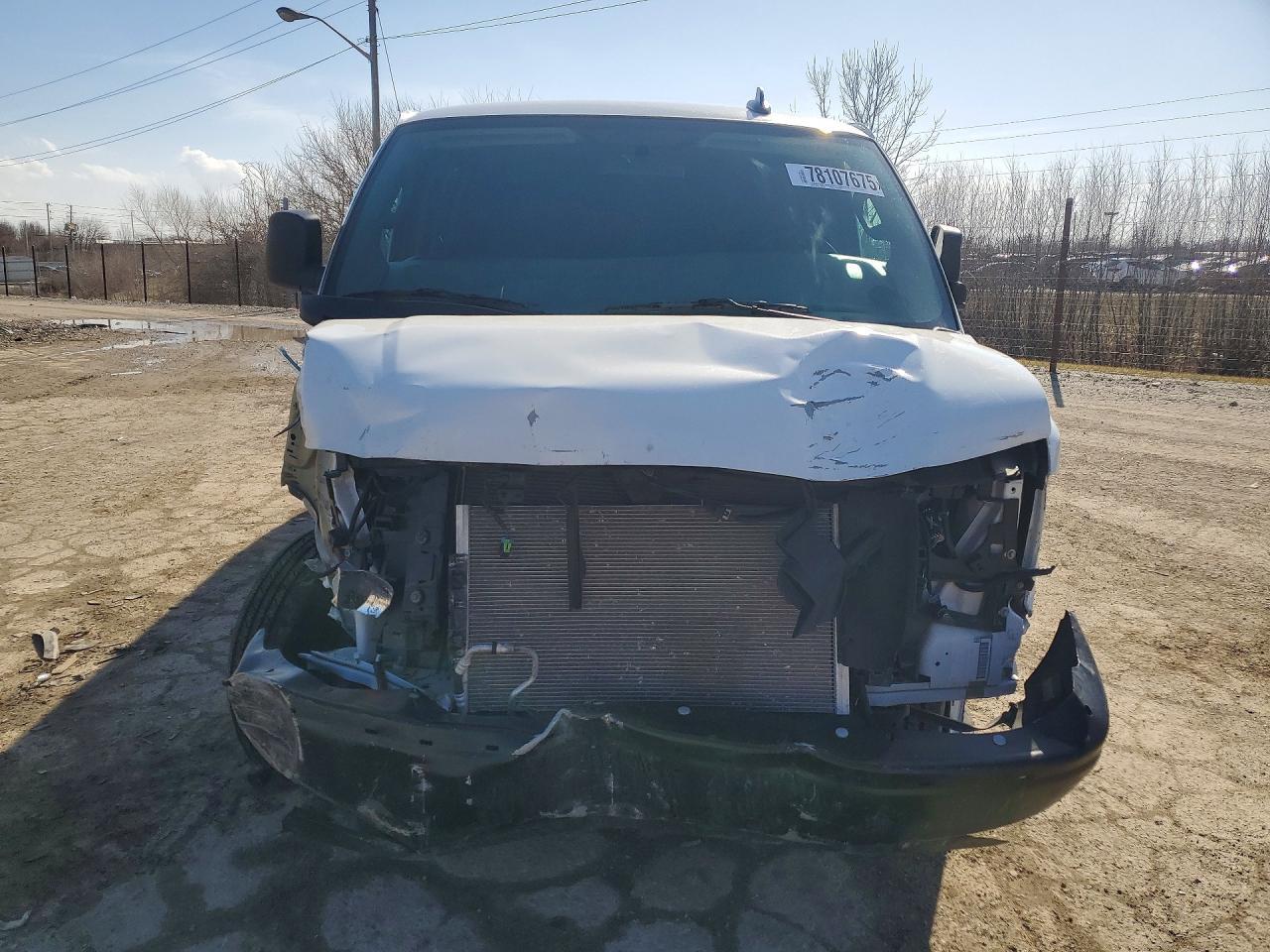 2025 Chevrolet Express 3500 Cargo Delivery Van - Фото 5