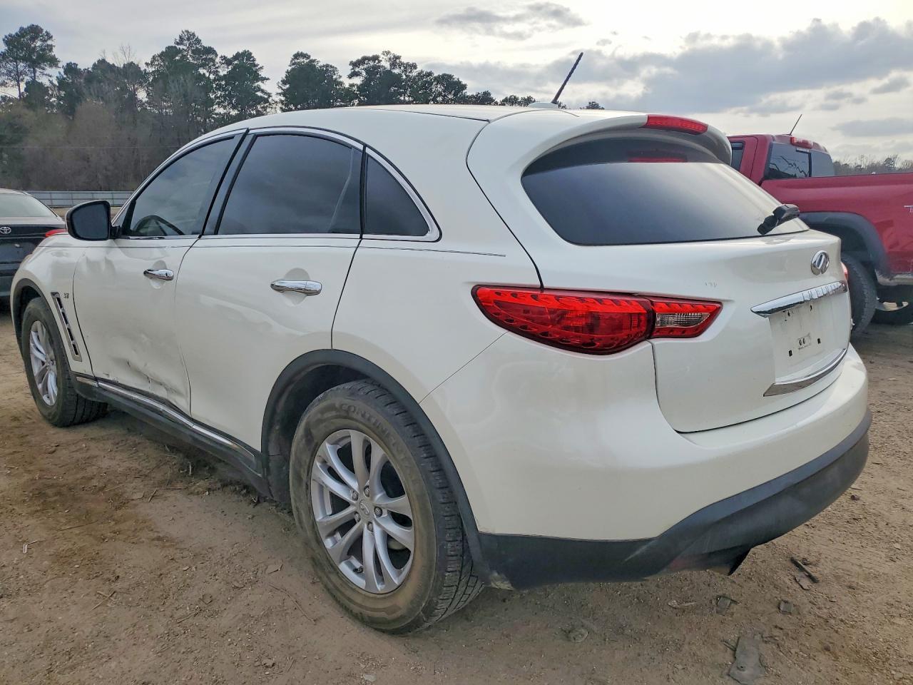 2017 Infiniti Qx70 - Фото 2