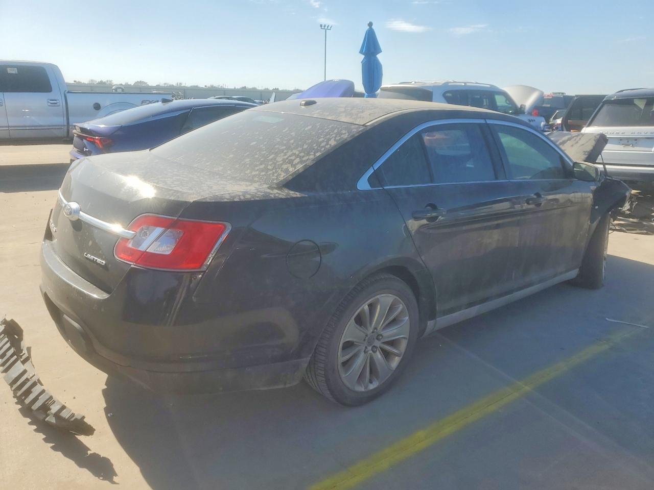 2010 Ford Taurus Limited - Image 3
