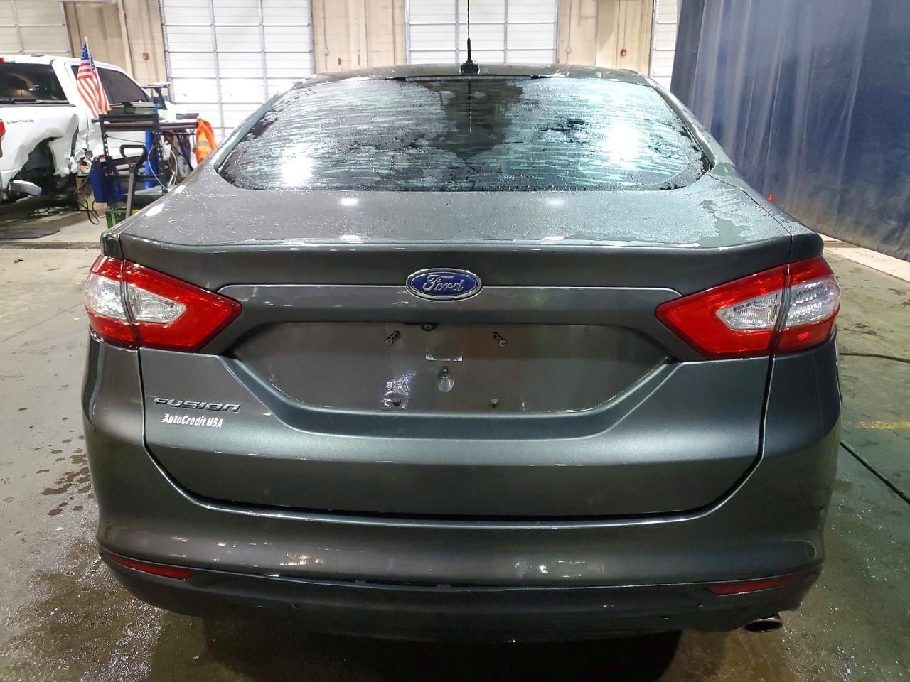 2016 Ford Fusion S - Фото 6