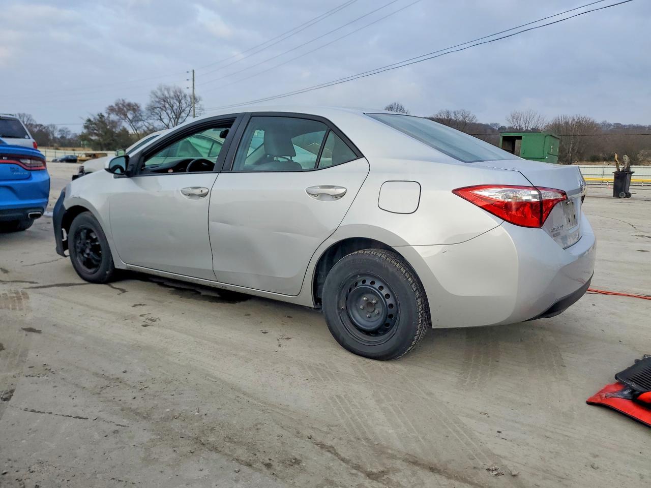 2016 Toyota Corolla L - Фото 2