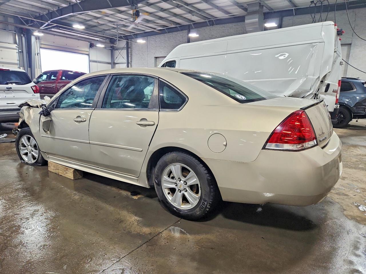 2012 Chevrolet Impala Ls - Фото 2