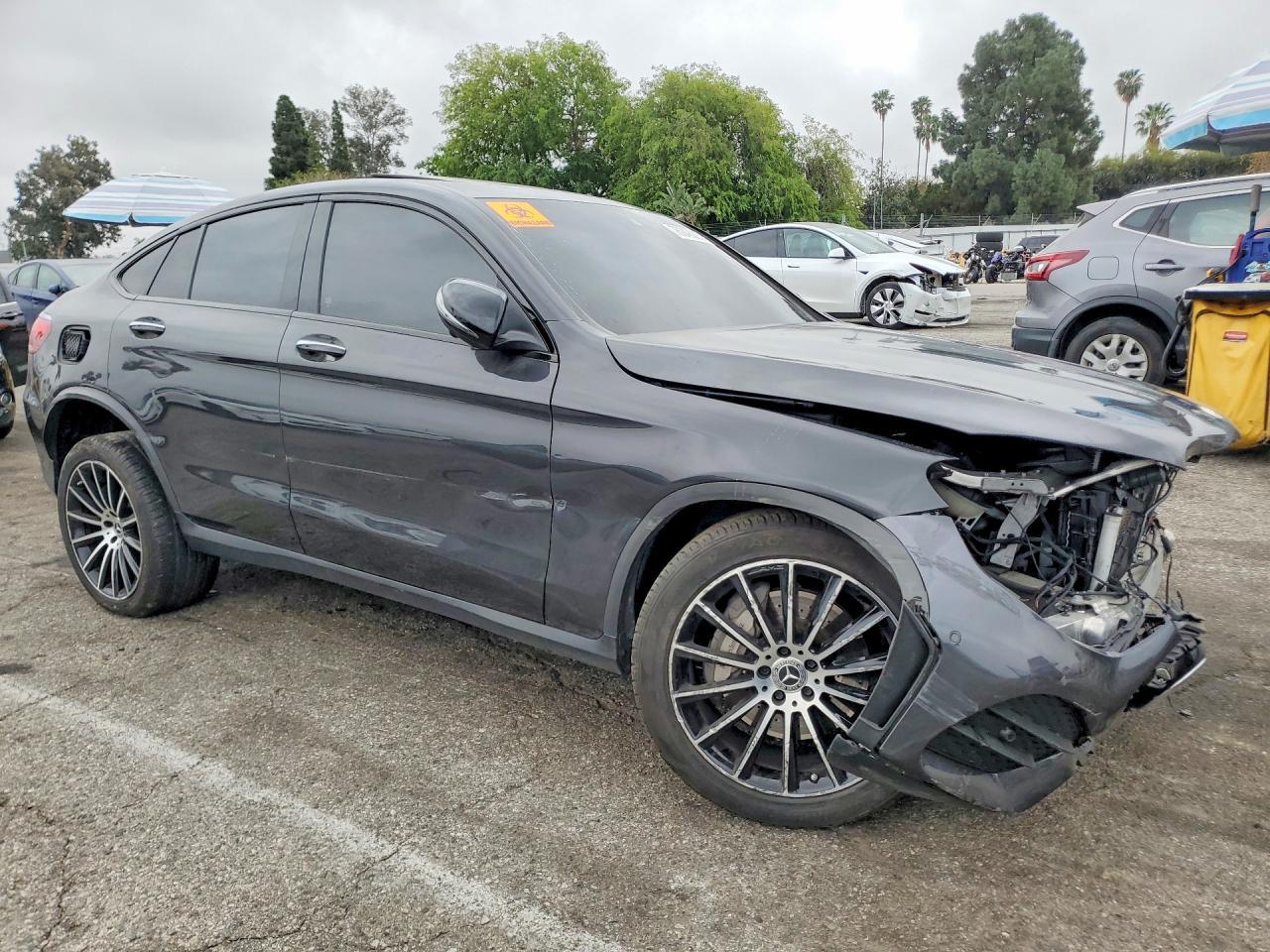 2023 Mercedes-Benz Glc Coupe 300 4Matic - Image 4