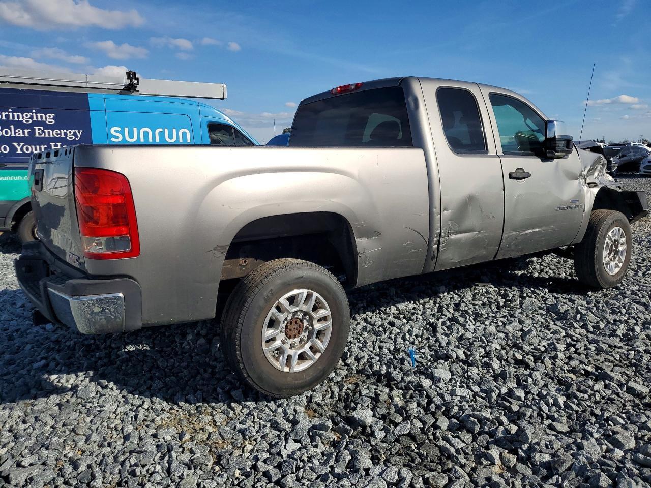 2007 GMC Sierra K2500 Heavy Duty - Фото 3