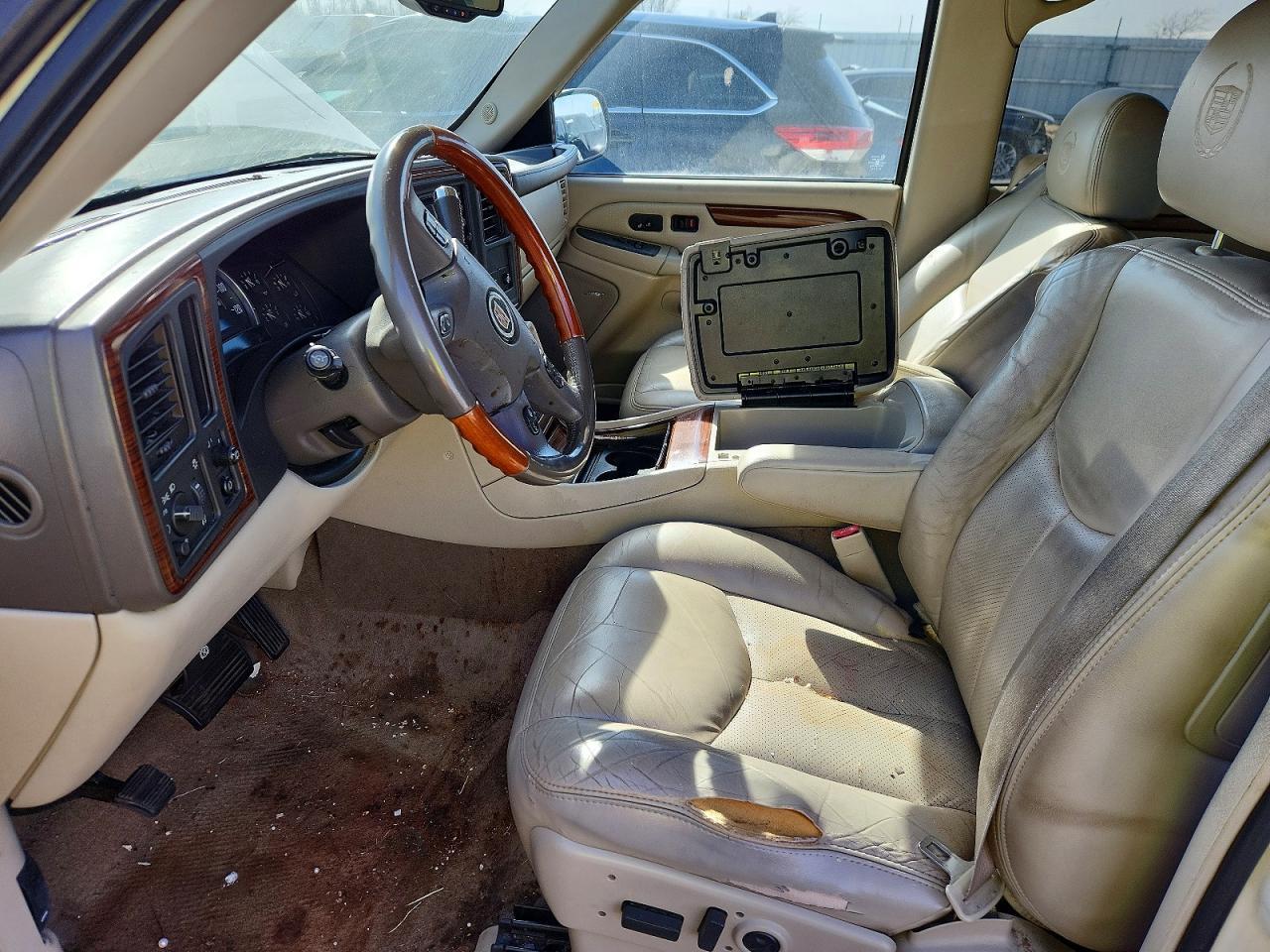 2004 Cadillac Escalade - Фото 7