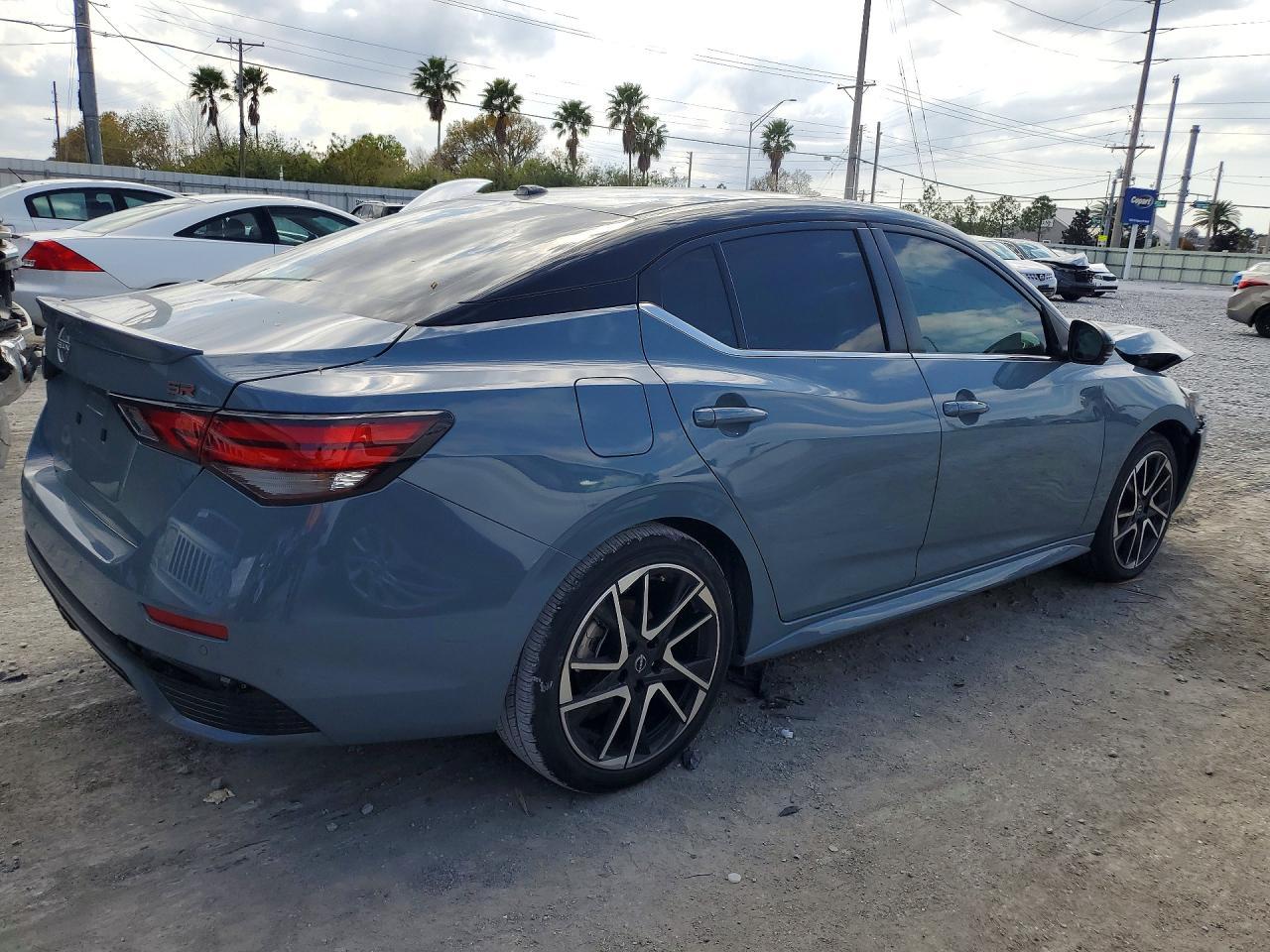 2024 Nissan Sentra Sr - Image 3