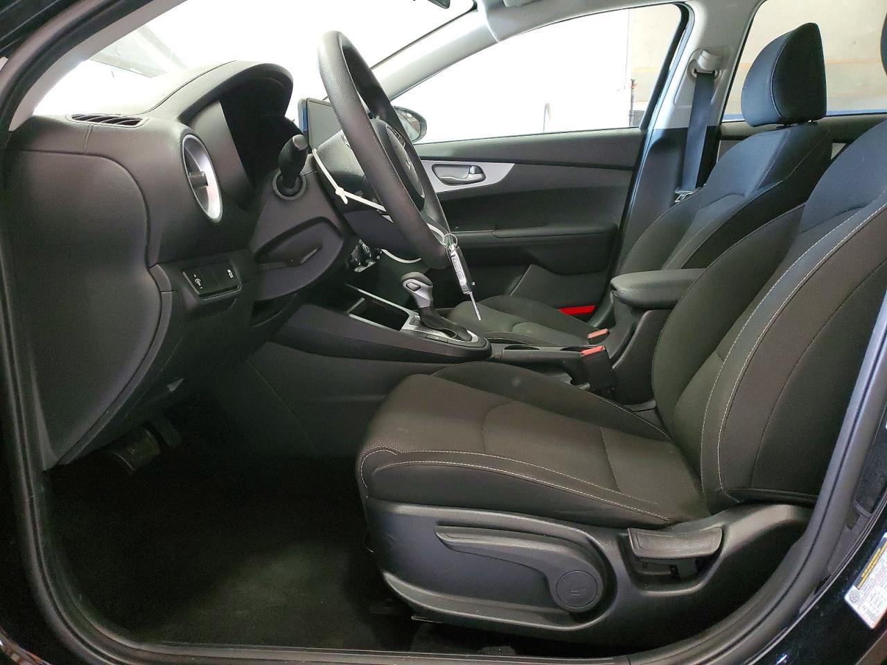 2024 Kia Forte Lx - Фото 7