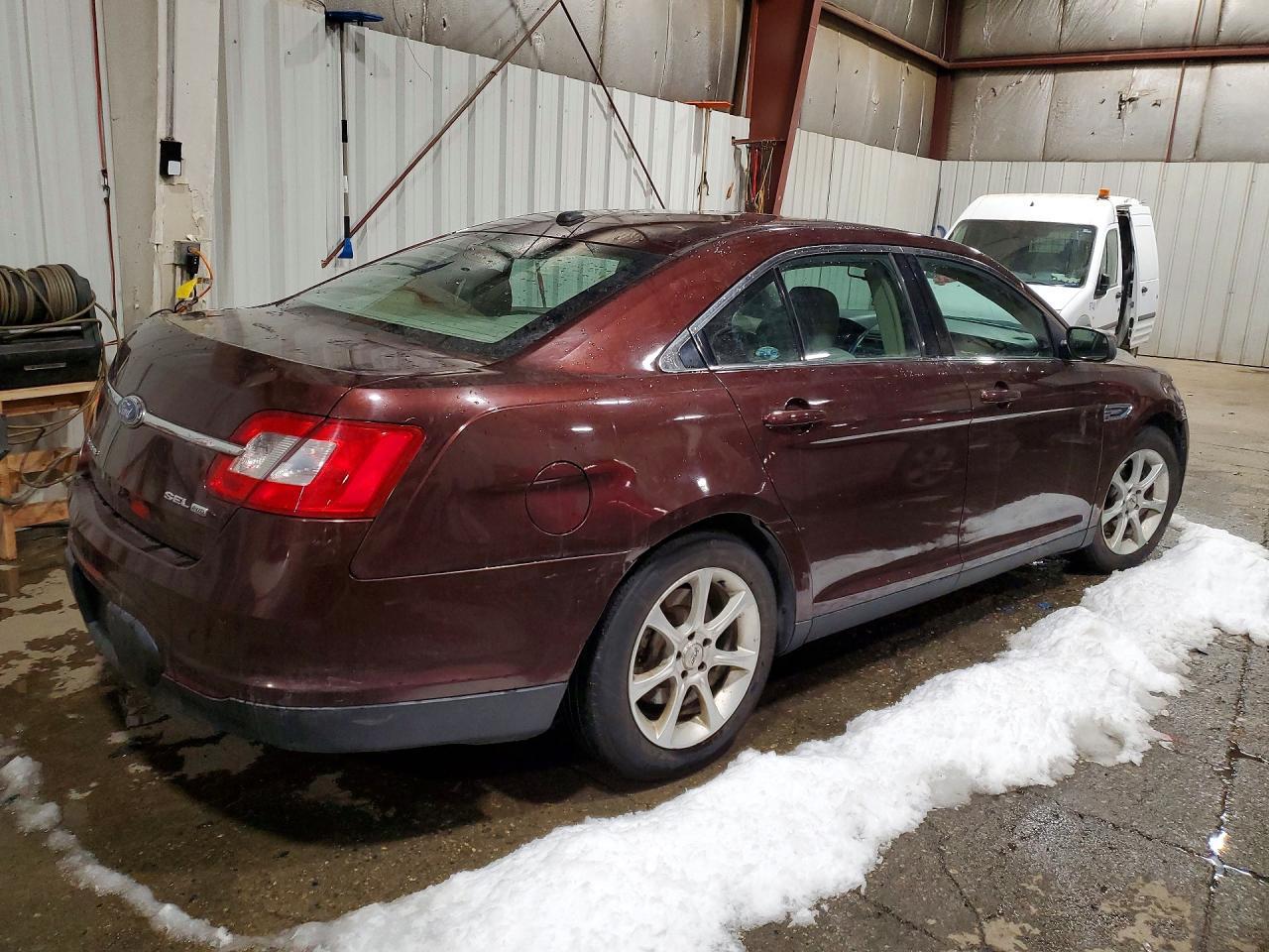 2010 Ford Taurus Sel - Фото 3
