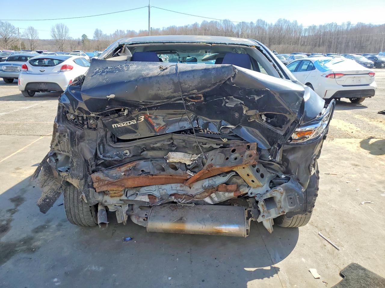 2010 Mazda 3 - Image 6