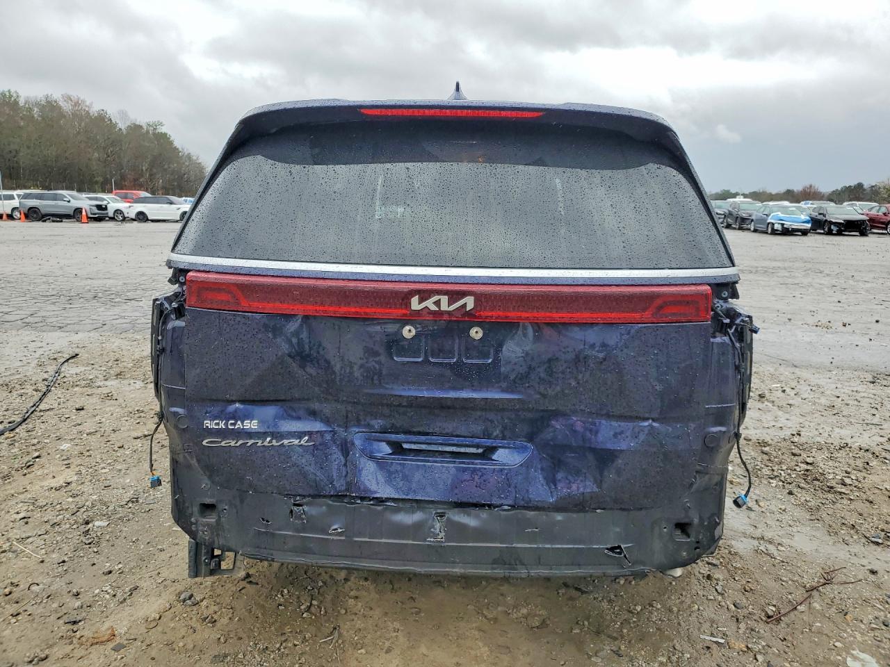 2022 Kia Carnival Lx - Image 6