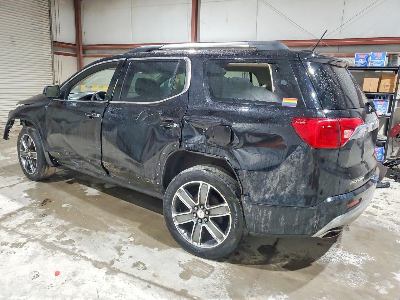 2017 GMC Acadia Denali - Фото 2