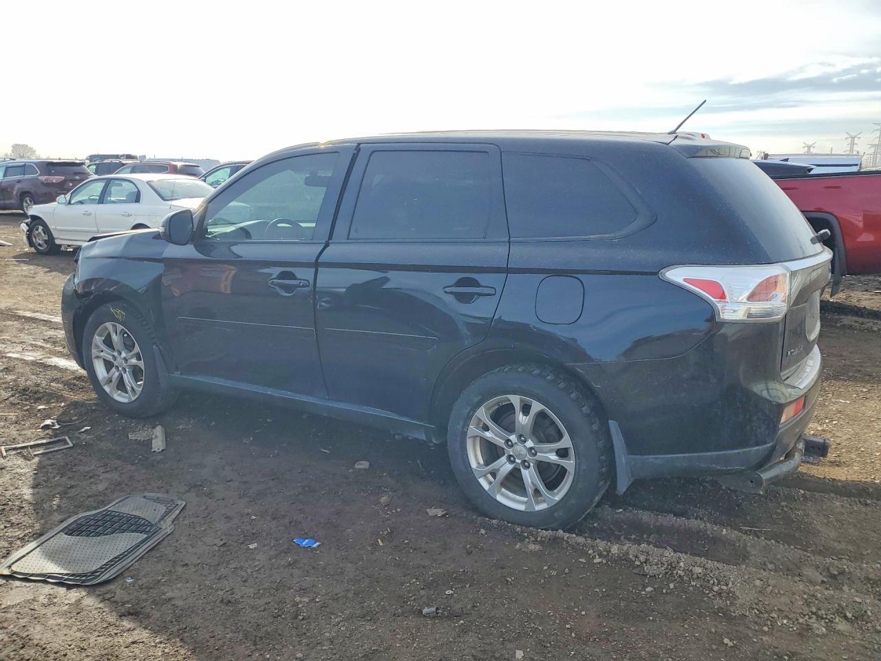 2014 Mitsubishi Outlander Se - Фото 2