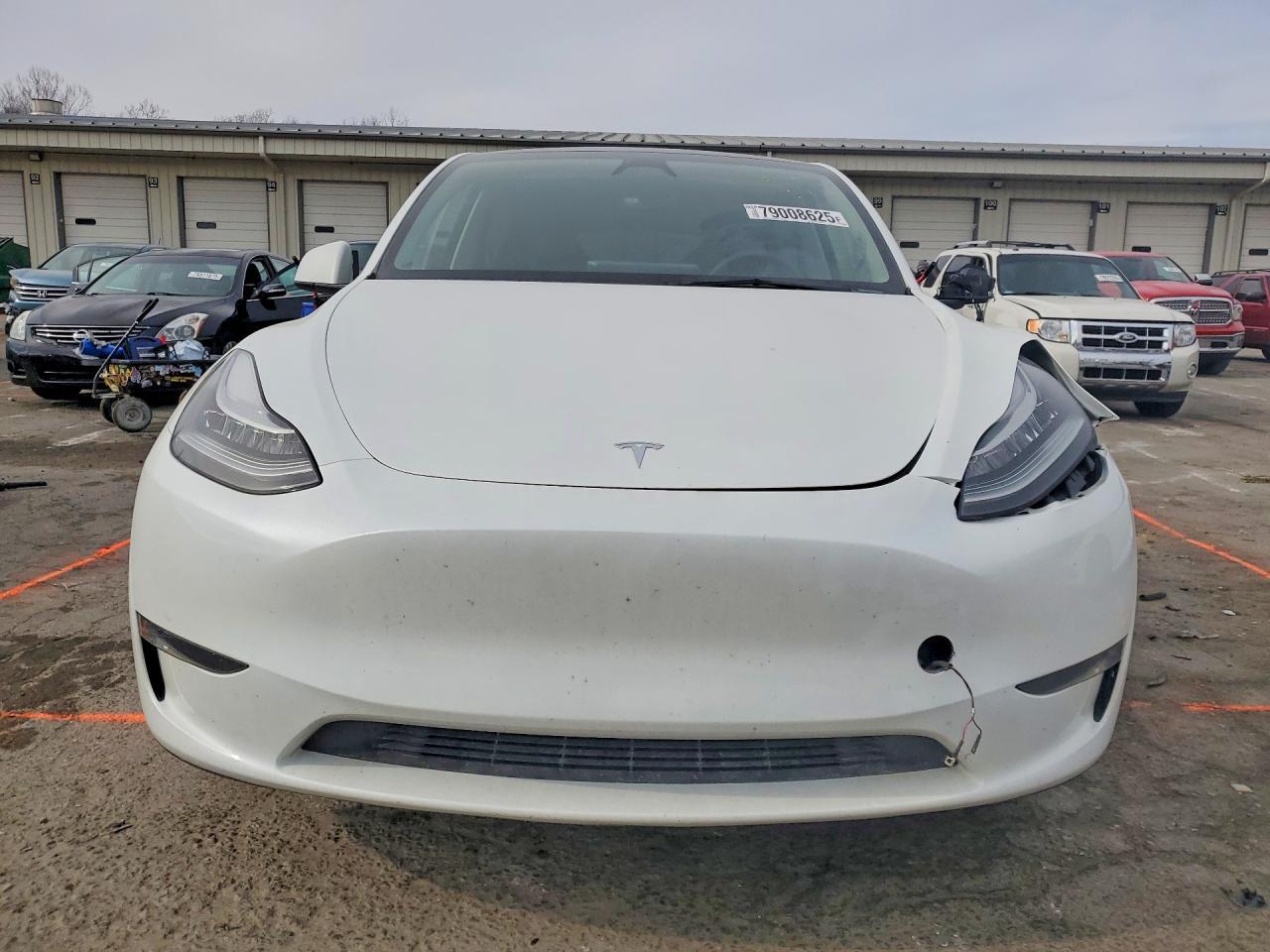 2023 Tesla Model Y - Фото 5