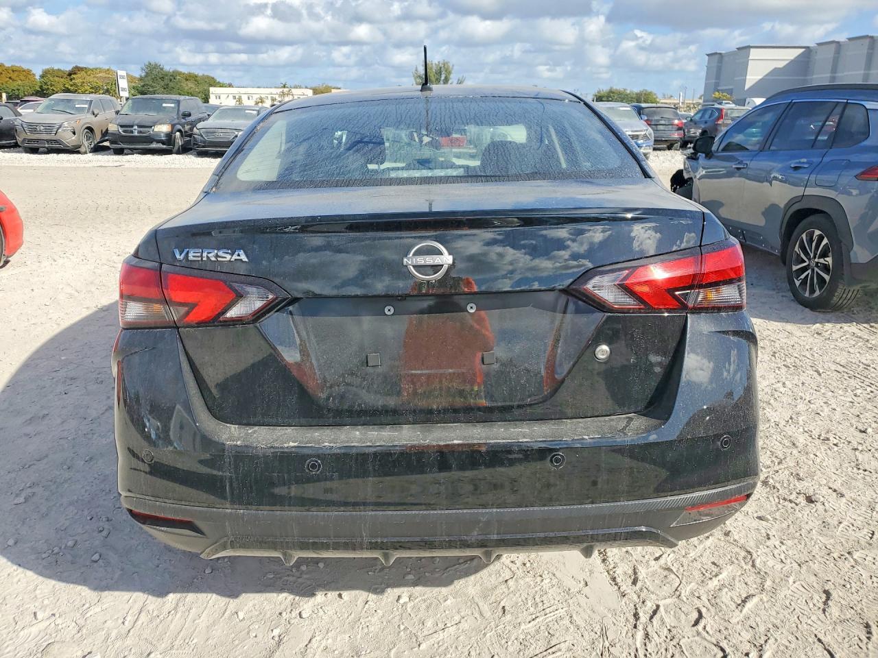 2024 Nissan Versa S - Image 6