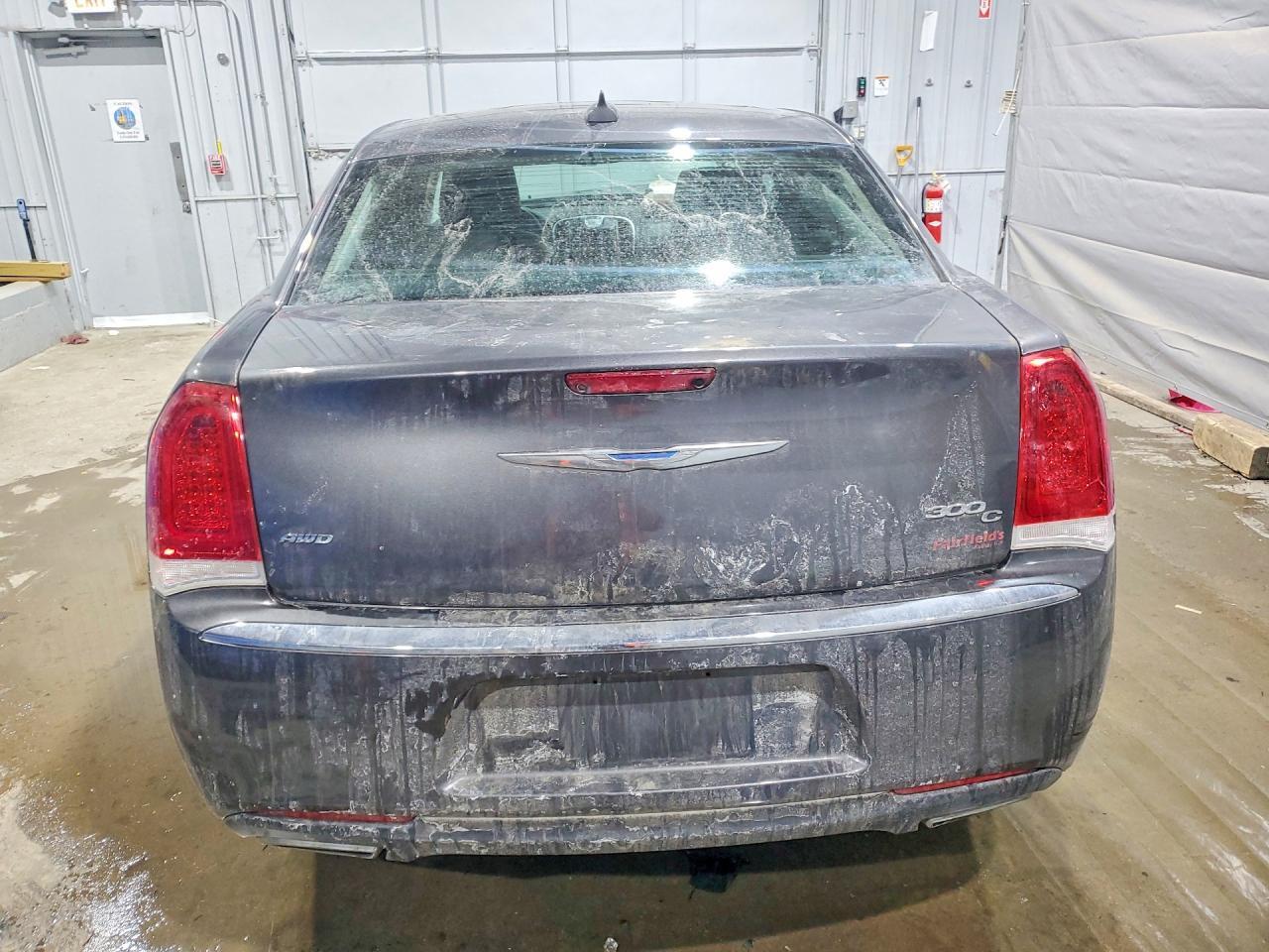 2017 Chrysler 300C - Image 6