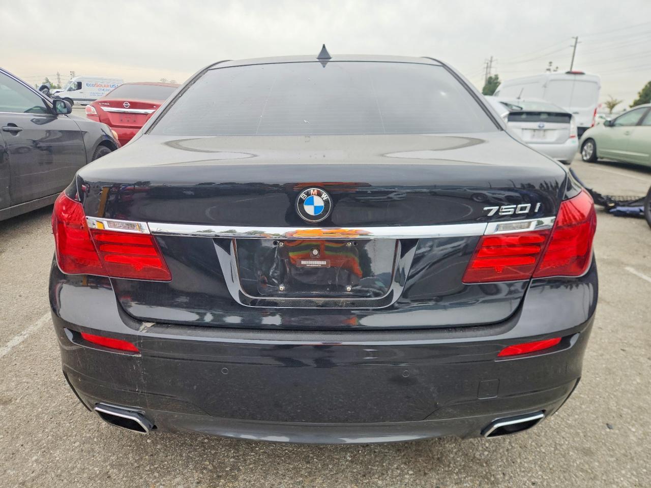 2015 BMW 750 I - Image 6