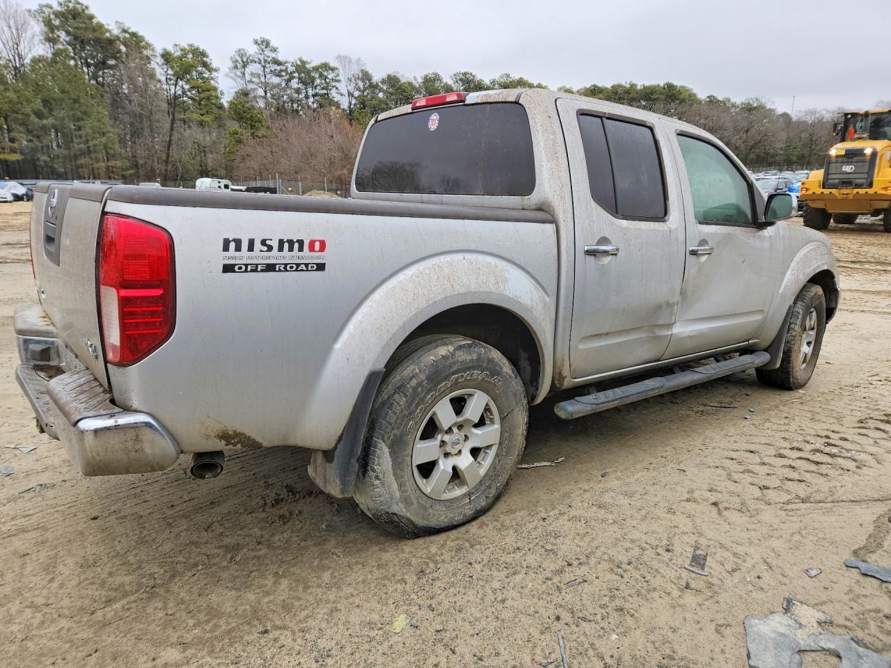 2005 Nissan Frontier Crew Cab Le - Image 3