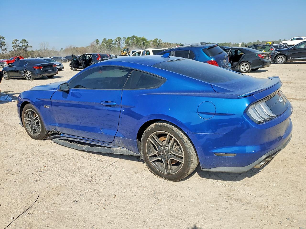 2022 Ford Mustang Gt - Фото 2