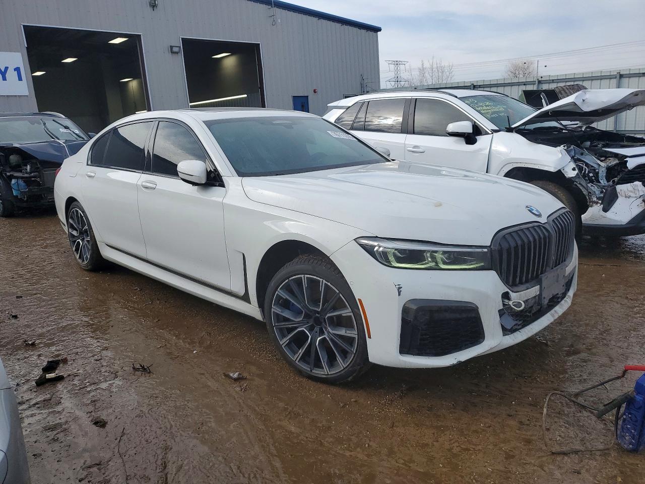 2020 BMW 750 Xi - Фото 4