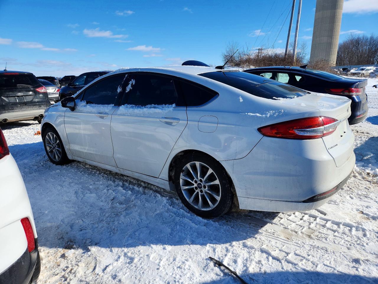 2017 Ford Fusion Se - Image 2