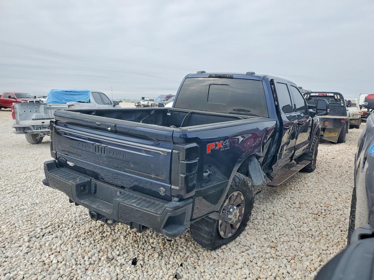 2024 Ford F250 Super Duty - Image 3