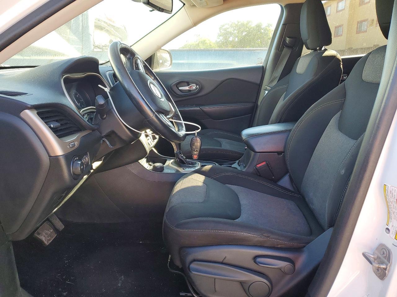 2014 Jeep Cherokee Latitude - Фото 7