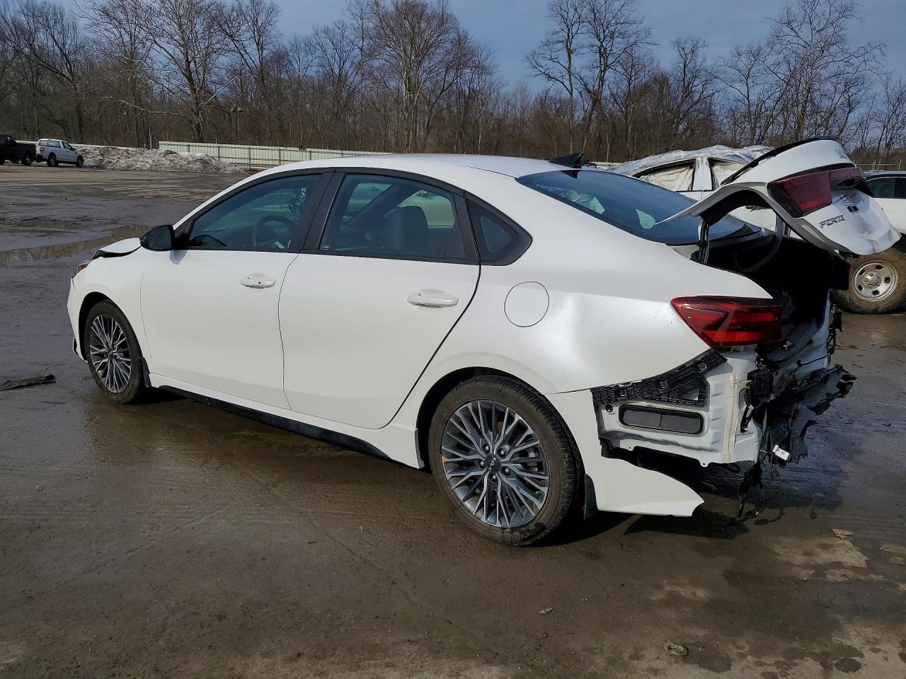 2023 Kia Forte Gt-Line - Image 2