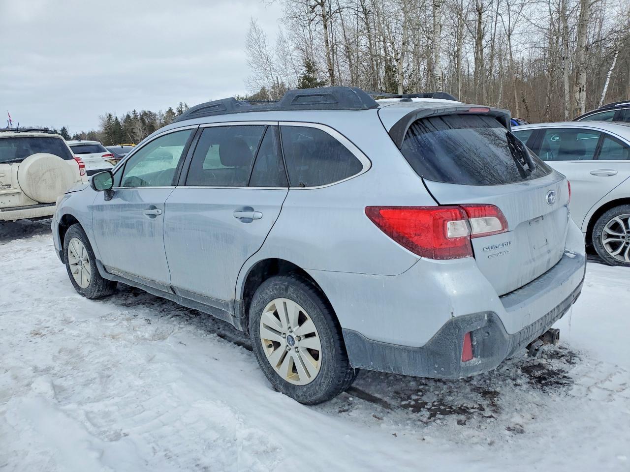2019 Subaru Outback 2.5I Premium - Фото 2