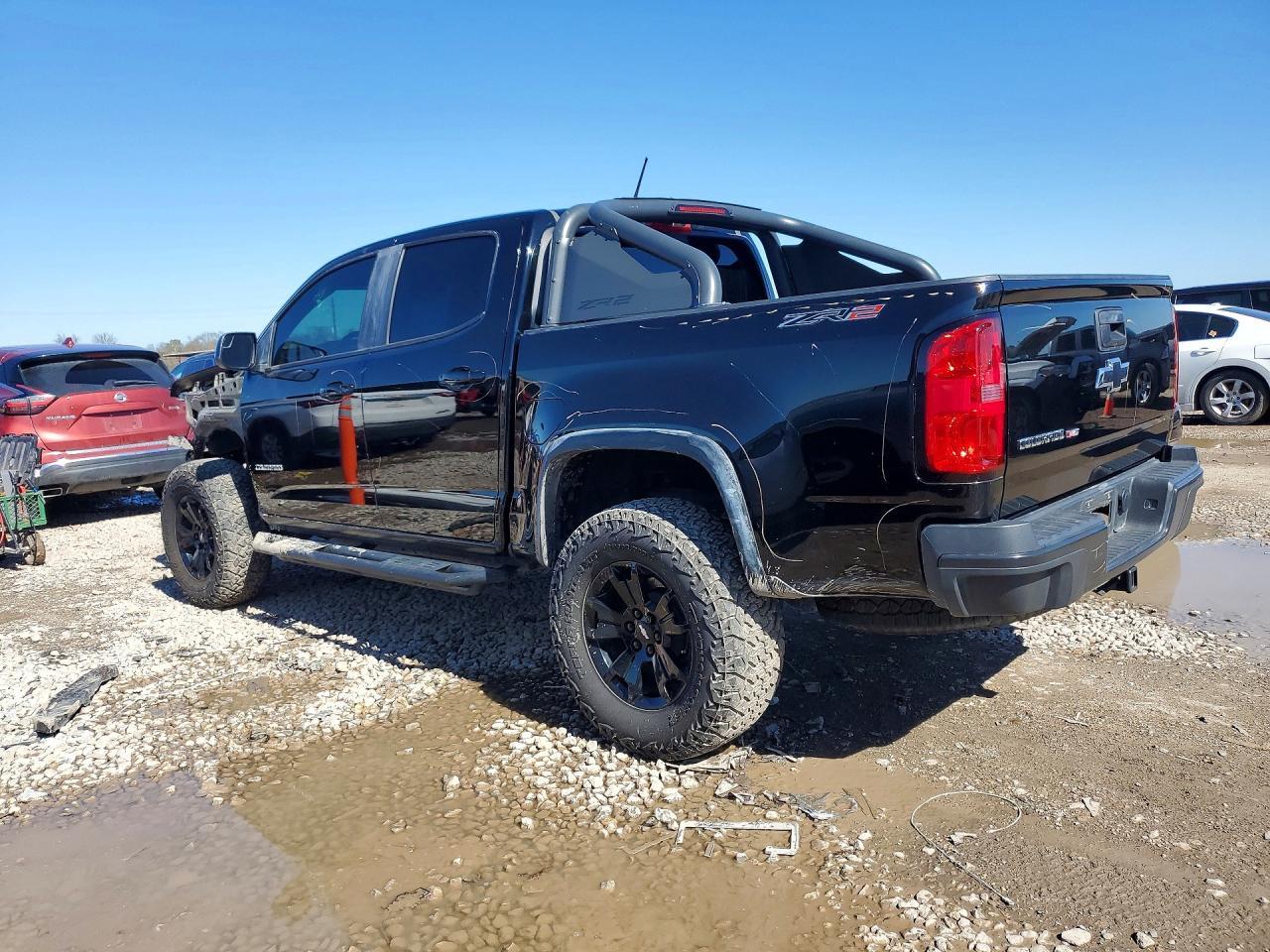 2019 Chevrolet Colorado Zr2 - Image 2