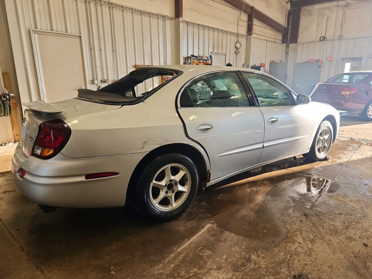 2001 Oldsmobile Aurora - Фото 3