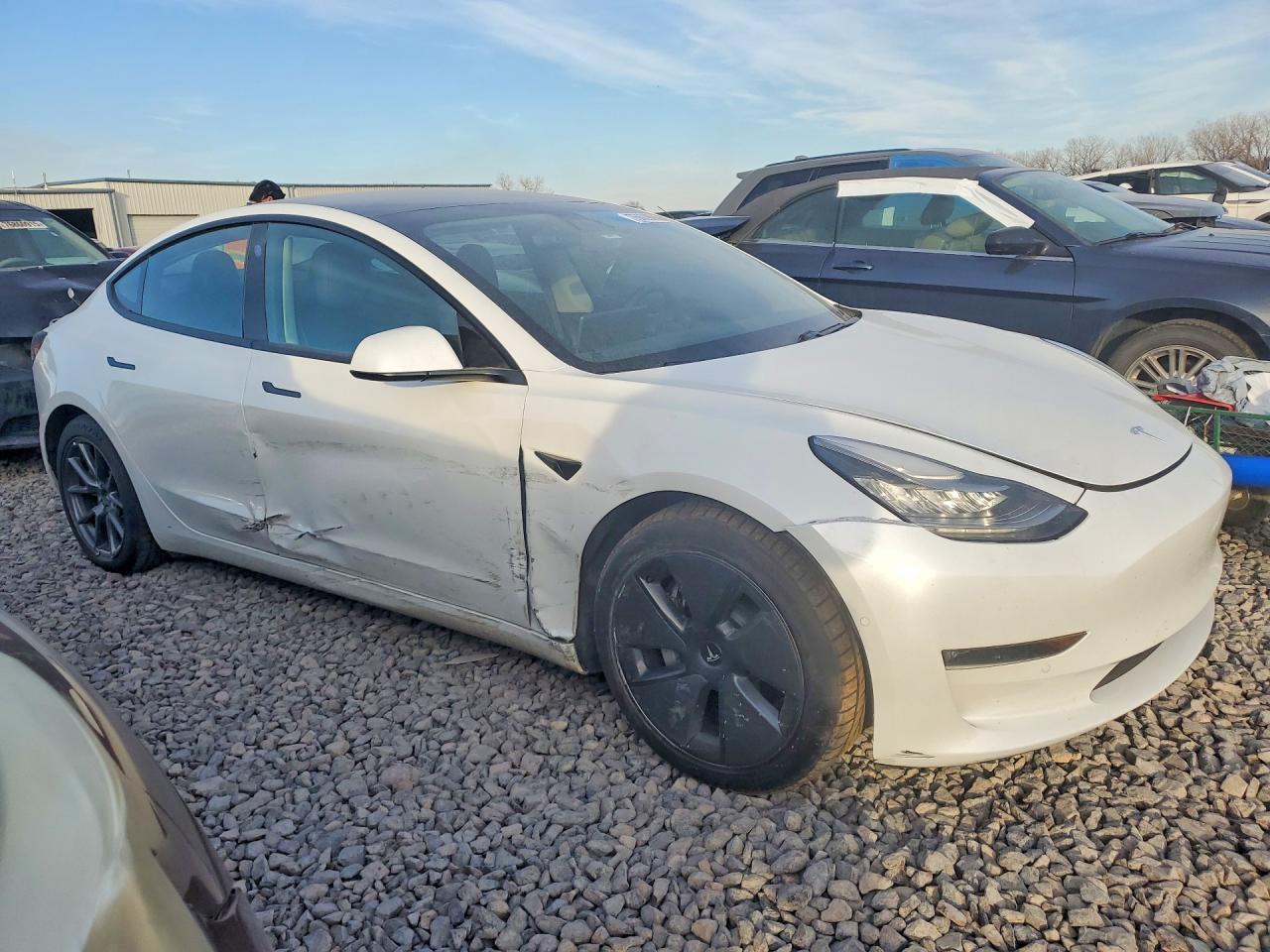 2021 Tesla Model 3 - Фото 4