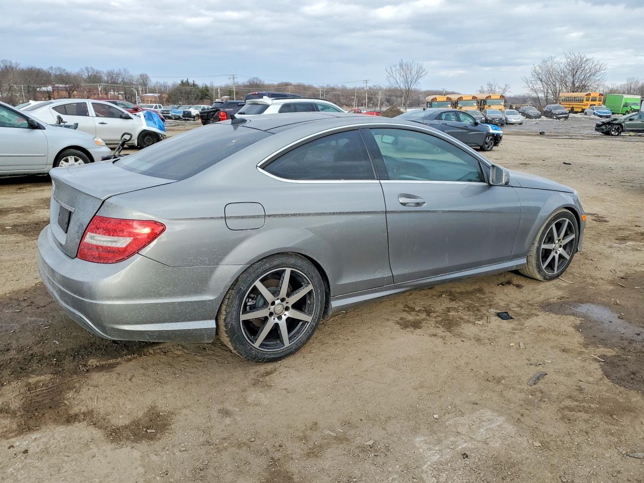 2015 Mercedes-Benz C 250 - Image 3